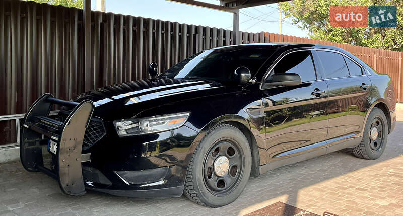 Седан Ford Taurus 2016 в Киеве