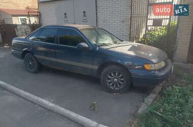 Седан Ford Taurus 1992 в Киеве