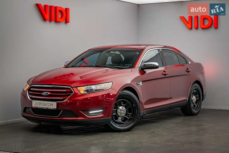 Ford Taurus 2016