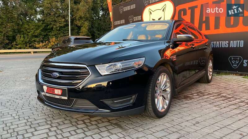 Седан Ford Taurus 2017 в 