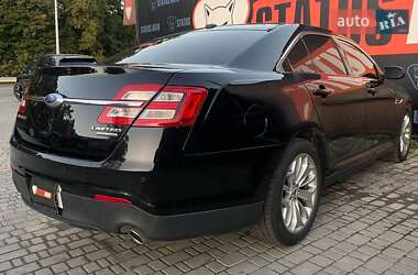 Седан Ford Taurus 2017 в 