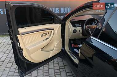 Седан Ford Taurus 2017 в 