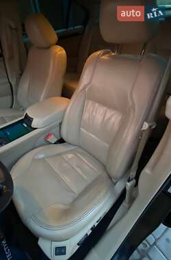 Седан Ford Taurus 2017 в 