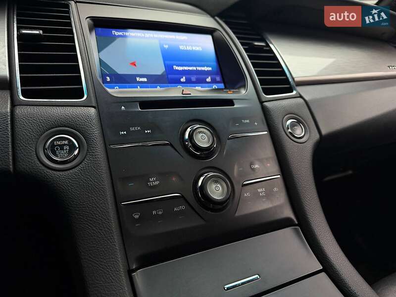 Седан Ford Taurus 2016 в Києві