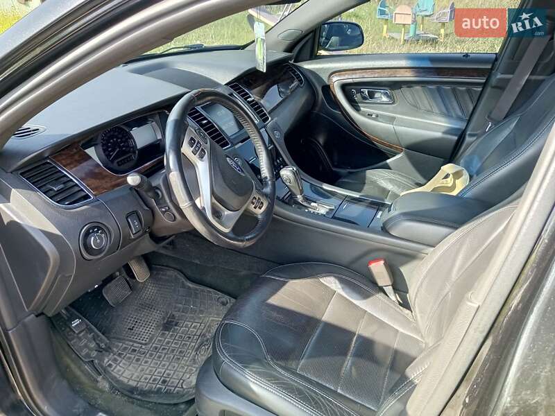Седан Ford Taurus 2014 в Фастове
