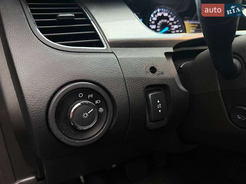 Седан Ford Taurus 2016 в Києві