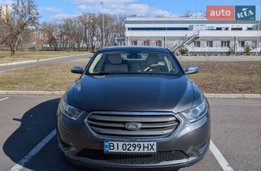 Седан Ford Taurus 2017 в Николаеве