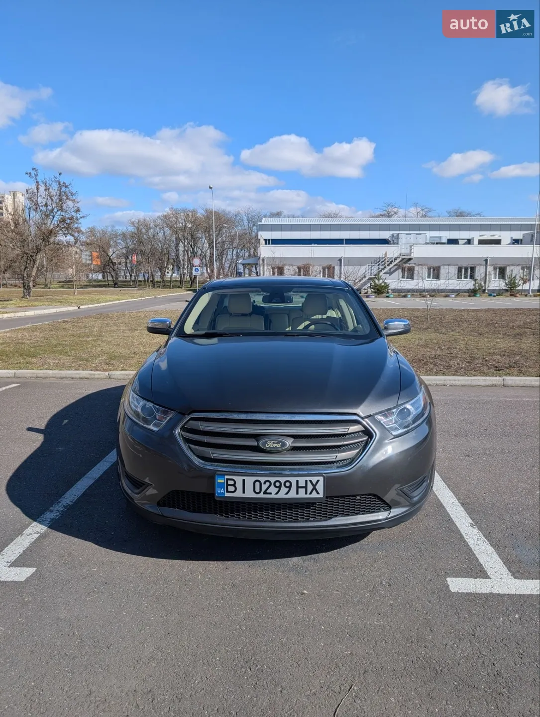 2017 Ford Taurus - мініатюра 2
