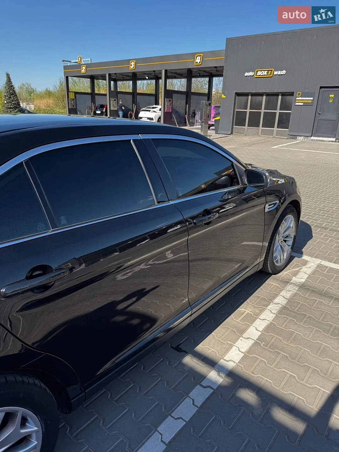 2017 Ford Taurus - мініатюра 24