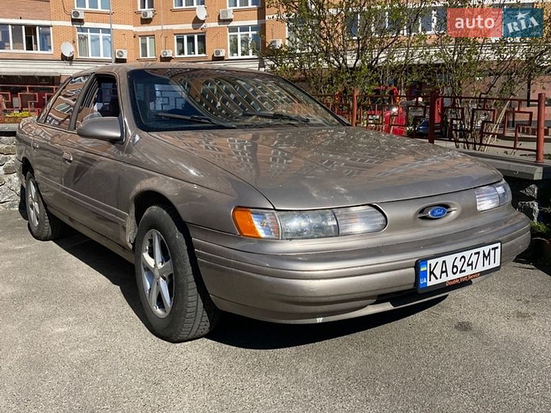 Ford Taurus, фото з оголошення