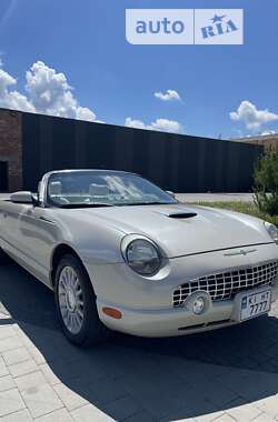 Кабриолет Ford Thunderbird 2005 в 