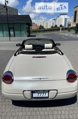 Кабриолет Ford Thunderbird 2005 в 