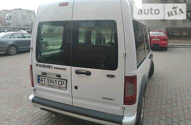 Грузопассажирский фургон Ford Tourneo Connect 2010 в Калуше