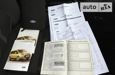 Вантажопасажирський фургон Ford Tourneo Connect 2015 в 