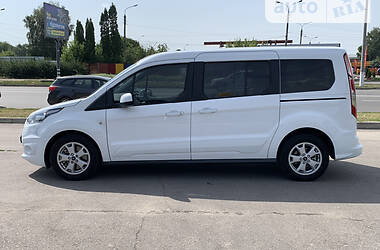 Минивэн Ford Tourneo Connect 2016 в 