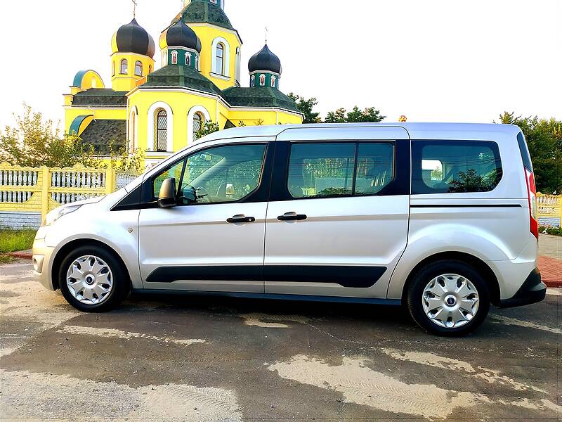 Универсал Ford Tourneo Connect 2016 в Киеве