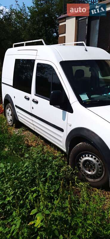 Универсал Ford Tourneo Connect 2003 в Снятине