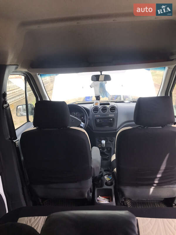 Мінівен Ford Tourneo Connect 2011 в Чернівцях