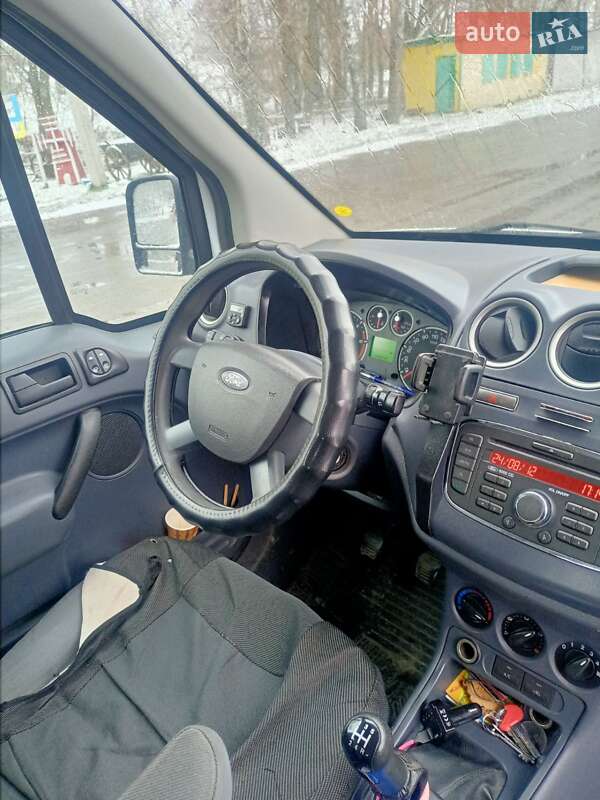 Седан Ford Tourneo Connect 2012 в Ровно