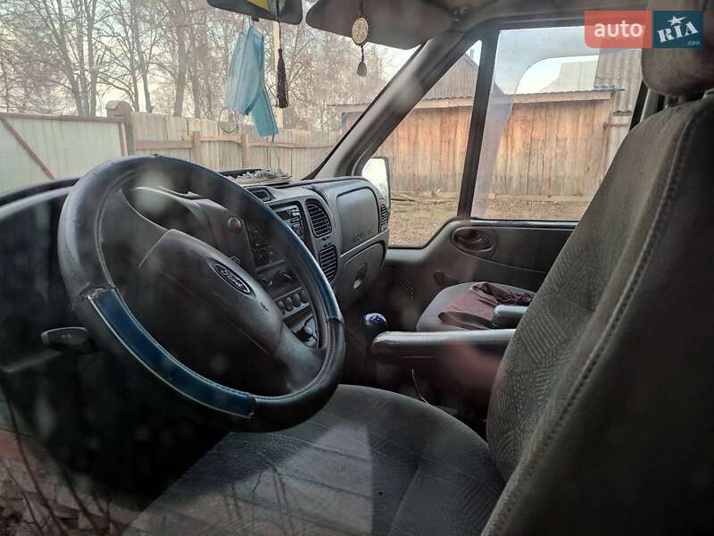 Минивэн Ford Tourneo Connect 2000 в Великой Писаревке