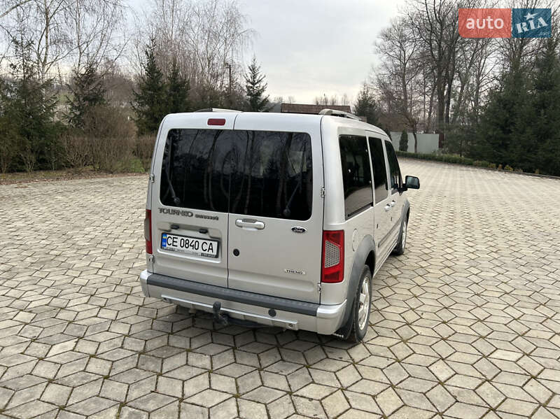 Минивэн Ford Tourneo Connect 2012 в Черновцах