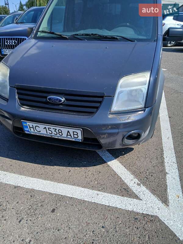 Минивэн Ford Tourneo Connect 2012 в 