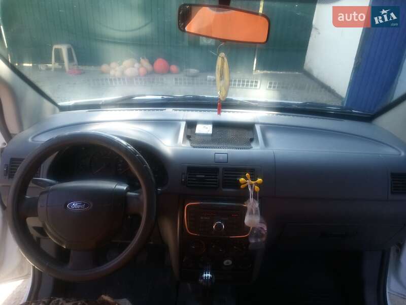 Минивэн Ford Tourneo Connect 2006 в Житомире