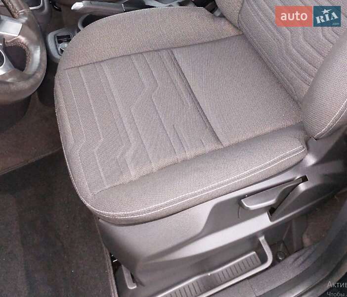 Минивэн Ford Tourneo Connect 2017 в Тысменице фото 27 Минивэн Ford Tourneo Connect 2017 в Тысменице