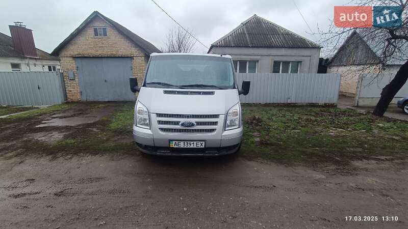 Минивэн Ford Tourneo Connect 2013 в 