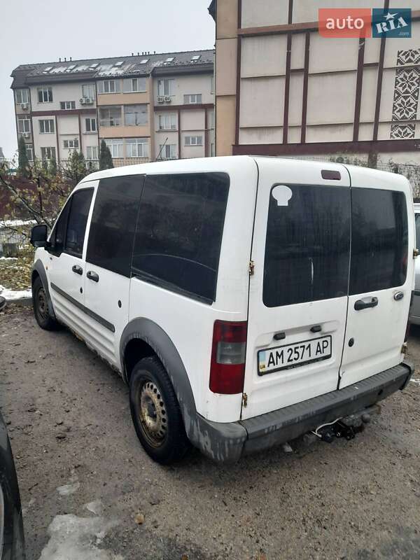 Мінівен Ford Tourneo Connect 2005 в Києві фото 4 Мінівен Ford Tourneo Connect 2005 в Києві