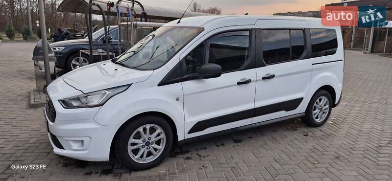 Минивэн Ford Tourneo Connect 2019 в Мукачево