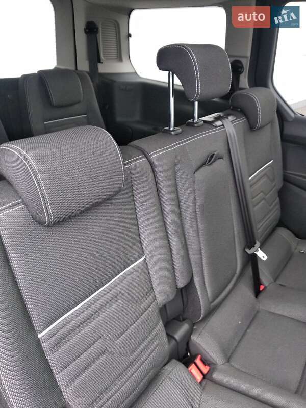Минивэн Ford Tourneo Connect 2017 в Белой Церкви