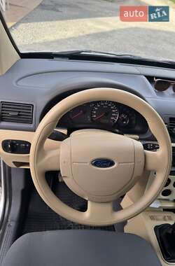 Минивэн Ford Tourneo Connect 2007 в 