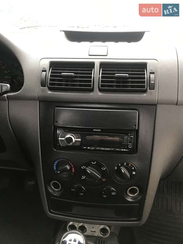 Минивэн Ford Tourneo Connect 2006 в Киеве