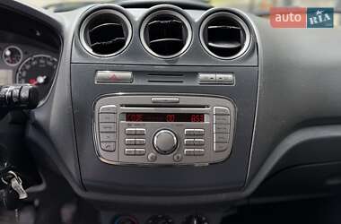 Минивэн Ford Tourneo Connect 2012 в 