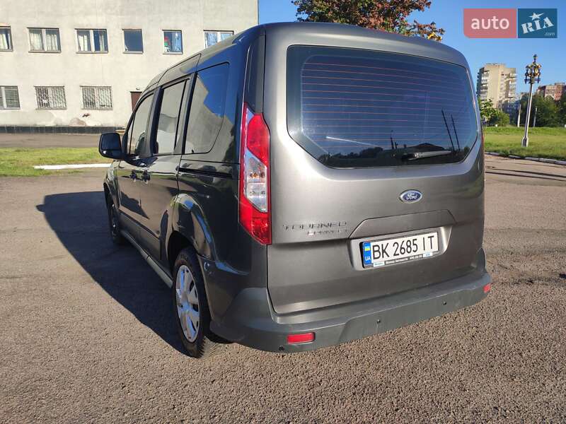 Минивэн Ford Tourneo Connect 2016 в Ровно