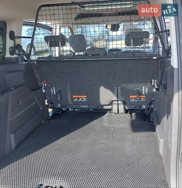 Минивэн Ford Tourneo Connect 2017 в Тысменице фото 2 Минивэн Ford Tourneo Connect 2017 в Тысменице