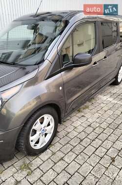 Минивэн Ford Tourneo Connect 2015 в 