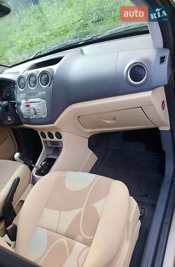 Минивэн Ford Tourneo Connect 2012 в 