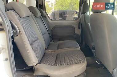 Минивэн Ford Tourneo Connect 2012 в 