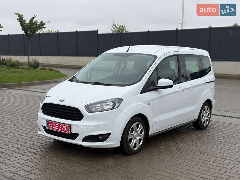 Минивэн Ford Tourneo Connect 2017 в Луцке
