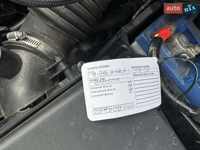 Мінівен Ford Tourneo Connect 2014 в Києві фото 58 Мінівен Ford Tourneo Connect 2014 в Києві