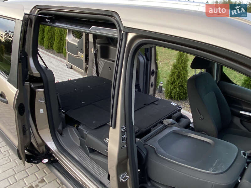 Мінівен Ford Tourneo Connect 2019 в Луцьку