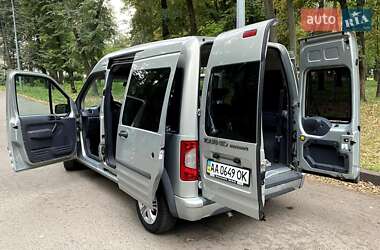 Минивэн Ford Tourneo Connect 2011 в 
