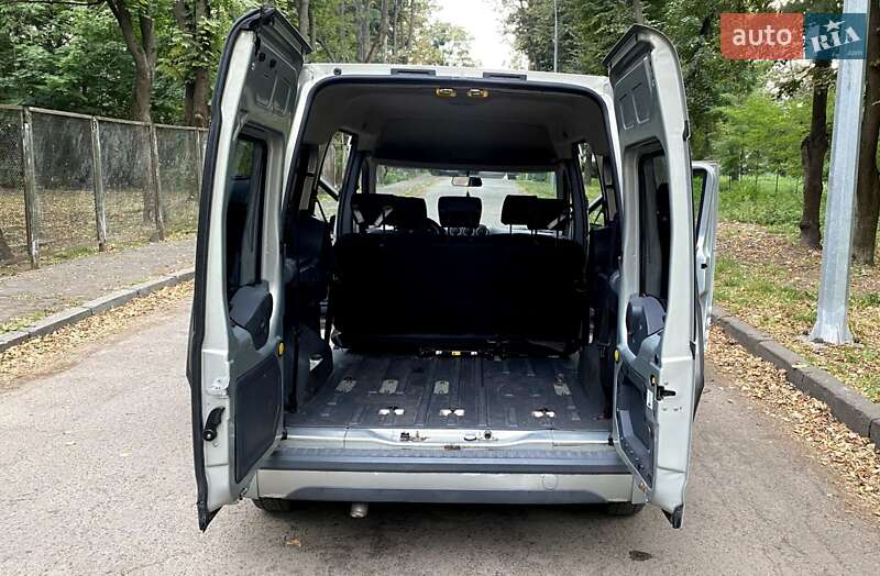 Мінівен Ford Tourneo Connect 2011 в Києві