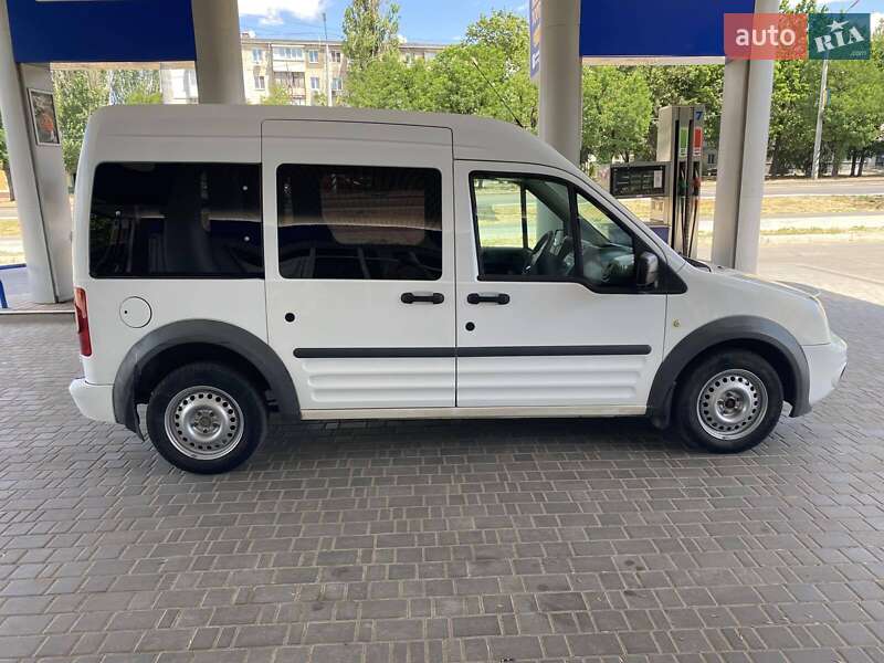 Минивэн Ford Tourneo Connect 2012 в Николаеве