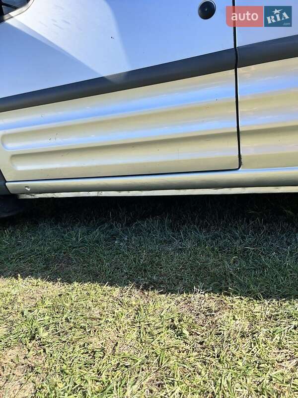 Минивэн Ford Tourneo Connect 2010 в Корсуне-Шевченковском фото 4 Минивэн Ford Tourneo Connect 2010 в Корсуне-Шевченковском