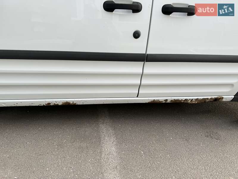 Минивэн Ford Tourneo Connect 2012 в Николаеве фото 9 Минивэн Ford Tourneo Connect 2012 в Николаеве