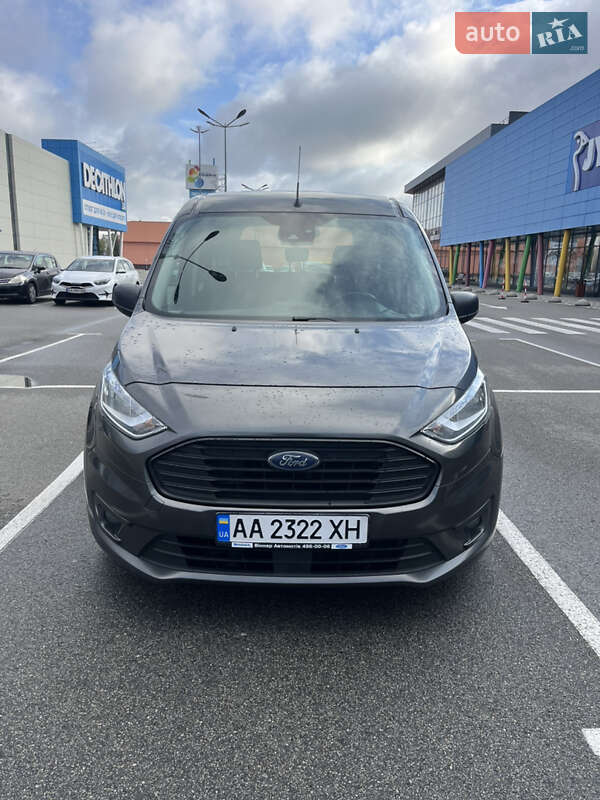 Минивэн Ford Tourneo Connect 2019 в Киеве фото 2 Минивэн Ford Tourneo Connect 2019 в Киеве