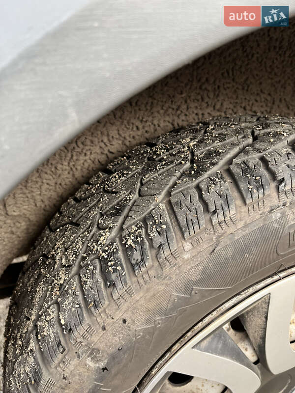 Минивэн Ford Tourneo Connect 2010 в Корсуне-Шевченковском фото 14 Минивэн Ford Tourneo Connect 2010 в Корсуне-Шевченковском